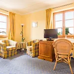 Und Landgasthof Altwirt 4*