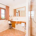 Und Landgasthof Altwirt Hotel 4*