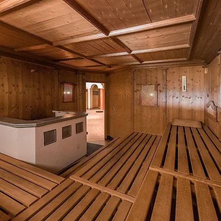 Und Landgasthof Altwirt Hotel 4*