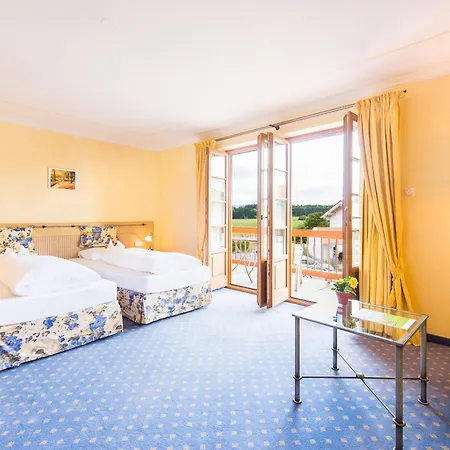 Und Landgasthof Altwirt 4* Großhartpenning