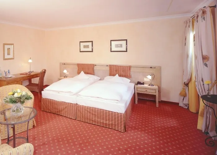 Und Landgasthof Altwirt Hotel 4*