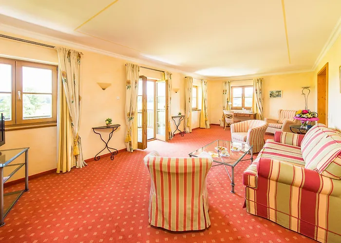 Und Landgasthof Altwirt 4* Großhartpenning